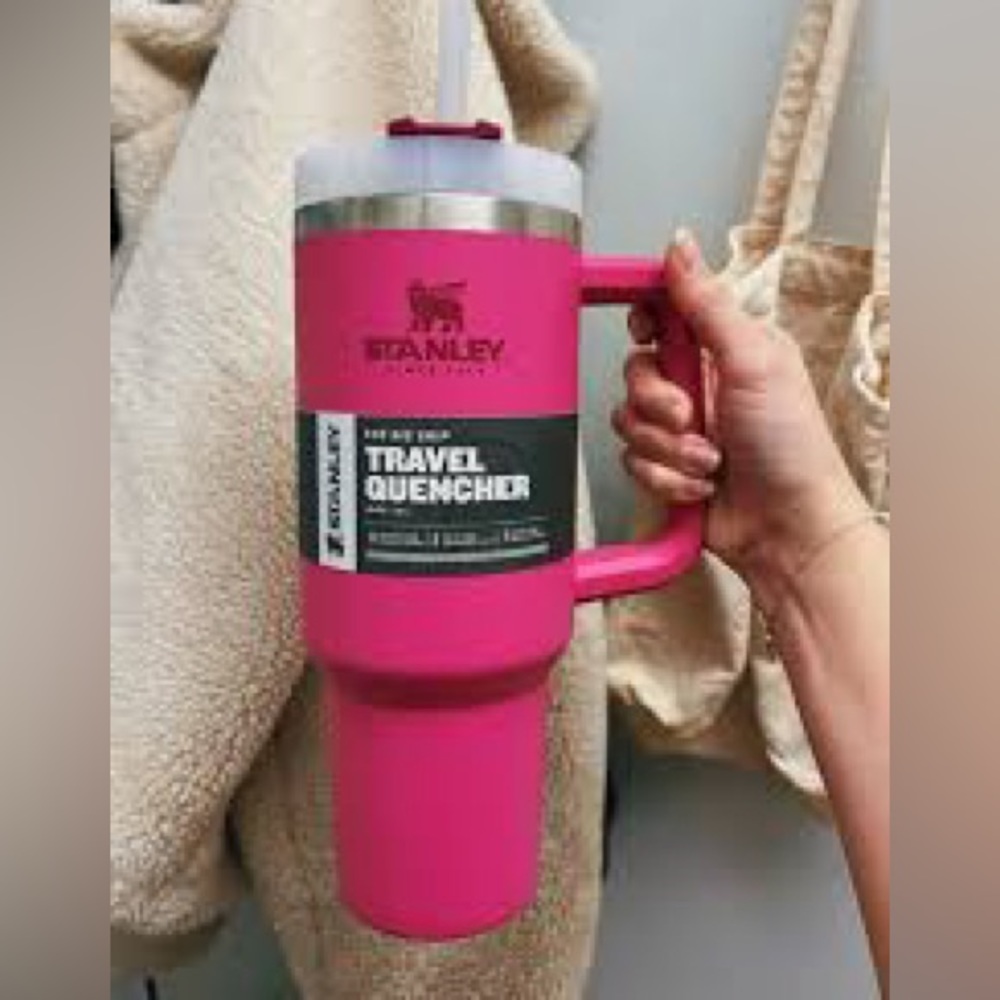AZALEA PINK STANLEY QUENCHER H2.0 FLOWSTATE™ TUMBLER | 40 OZ | 1.18 L